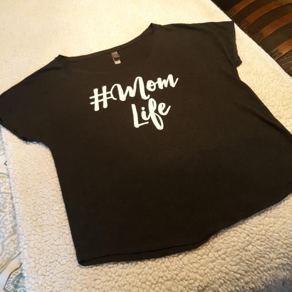 Mom life short sleeve tshirt - Picture 3 of 3